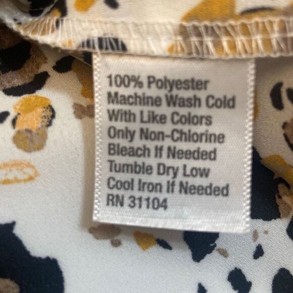 NWT The Limited Wear to Work Leopard Print Long Sleeve Button Front Women Large - Picture 12 of 12